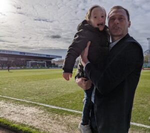Duncan Ferguson took time to meet Charlie before the match
