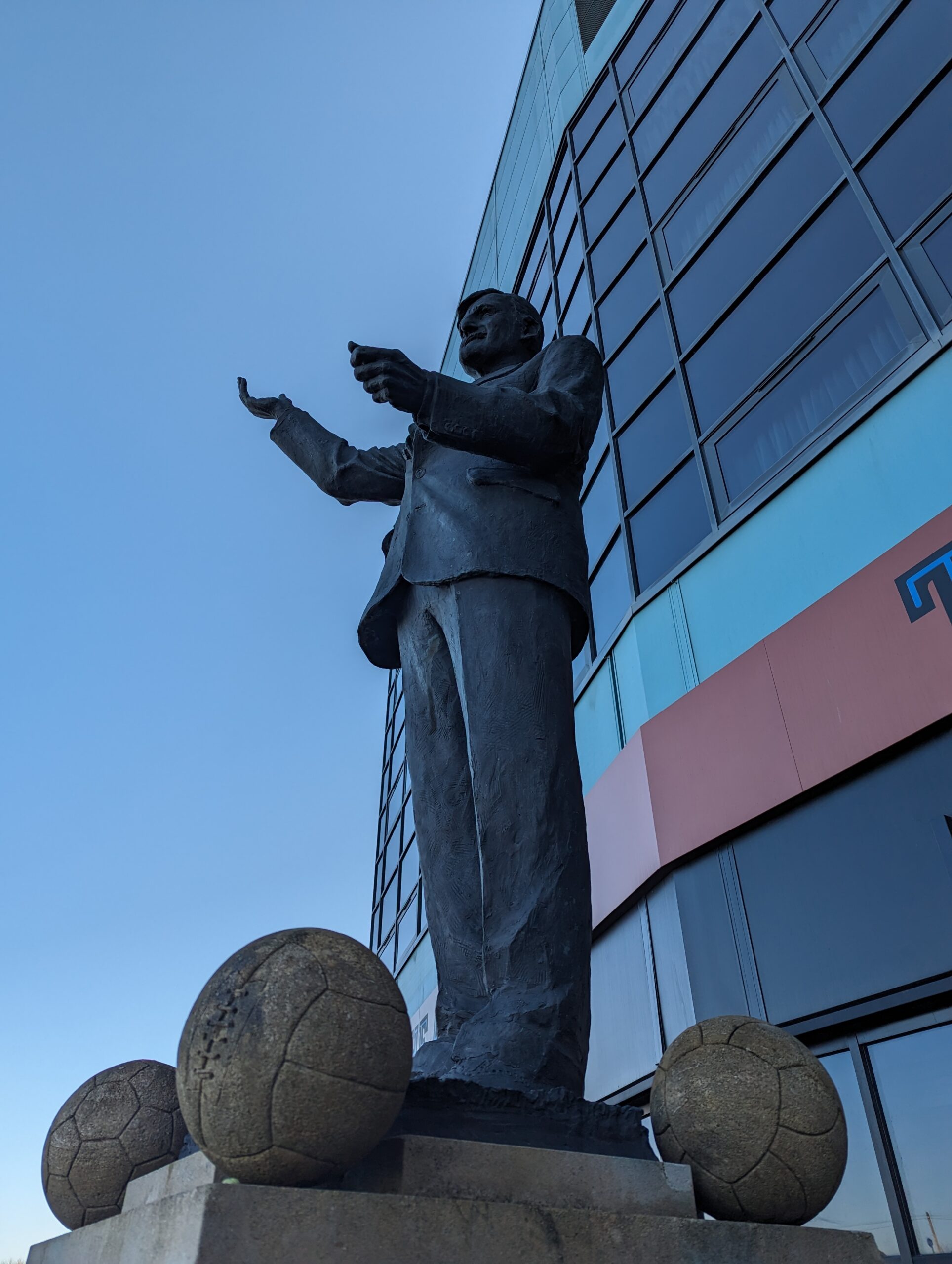 Jimmy Hill statue